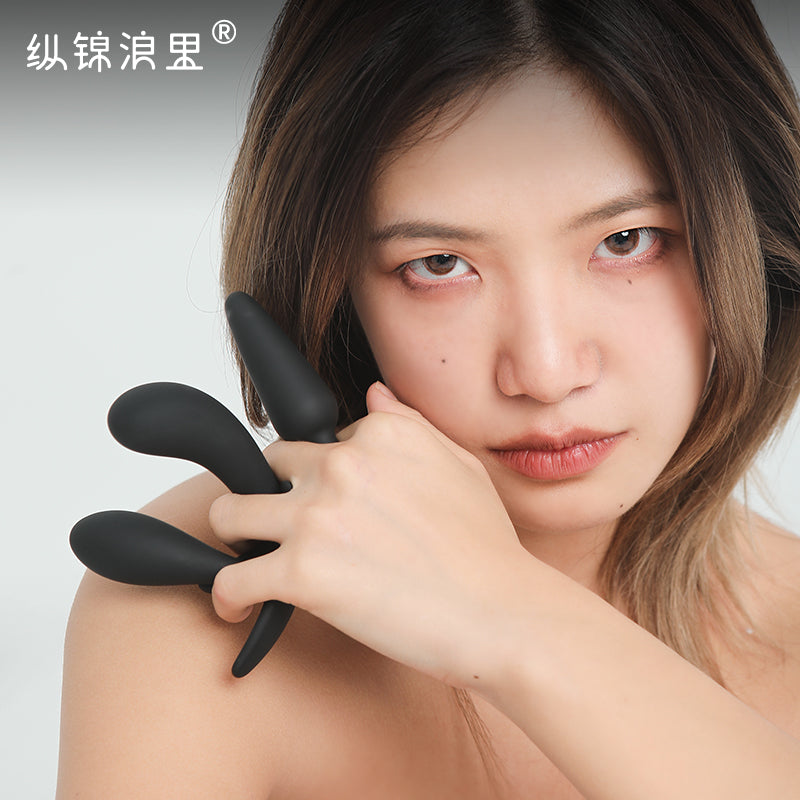 Sm silicone anal plug backyard anal expander novice trumpet out wearing sex toys.