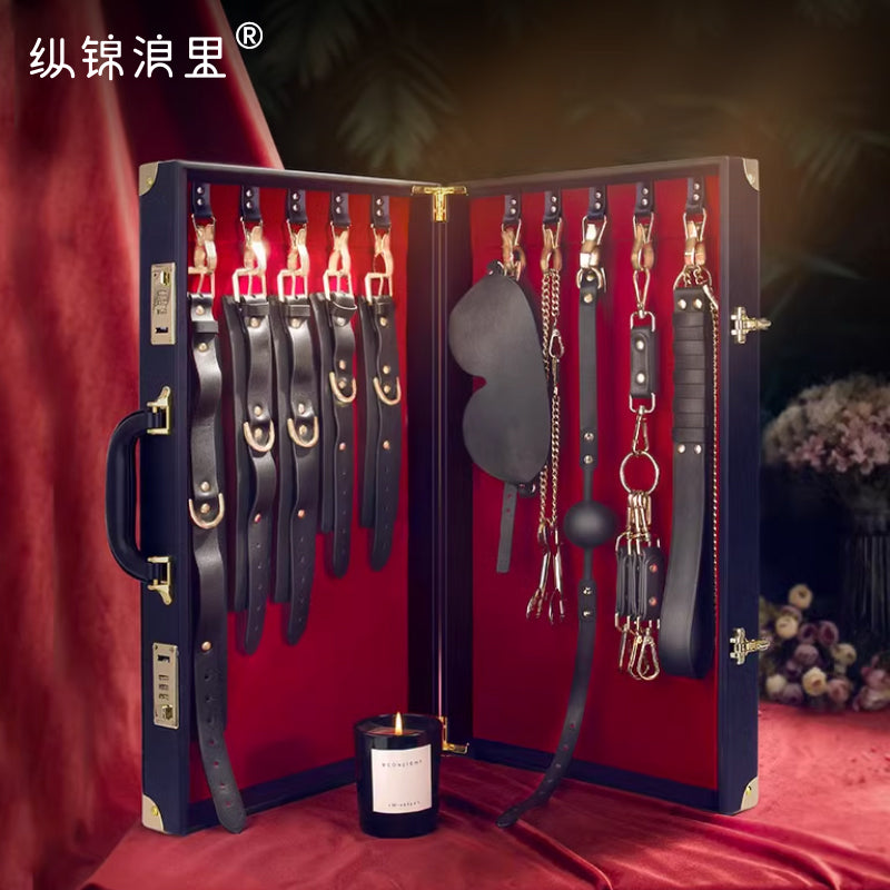 SM Lina Fun Set with three options for binding and waist binding props